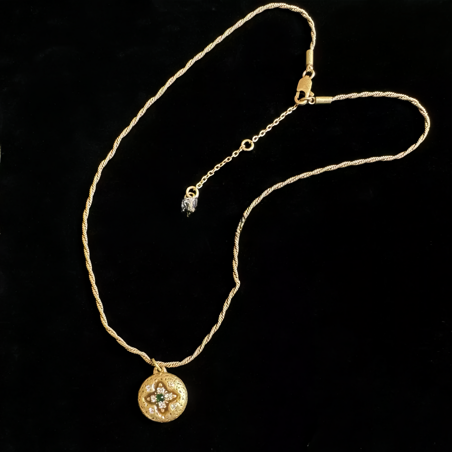 ➡️V Necklace 14