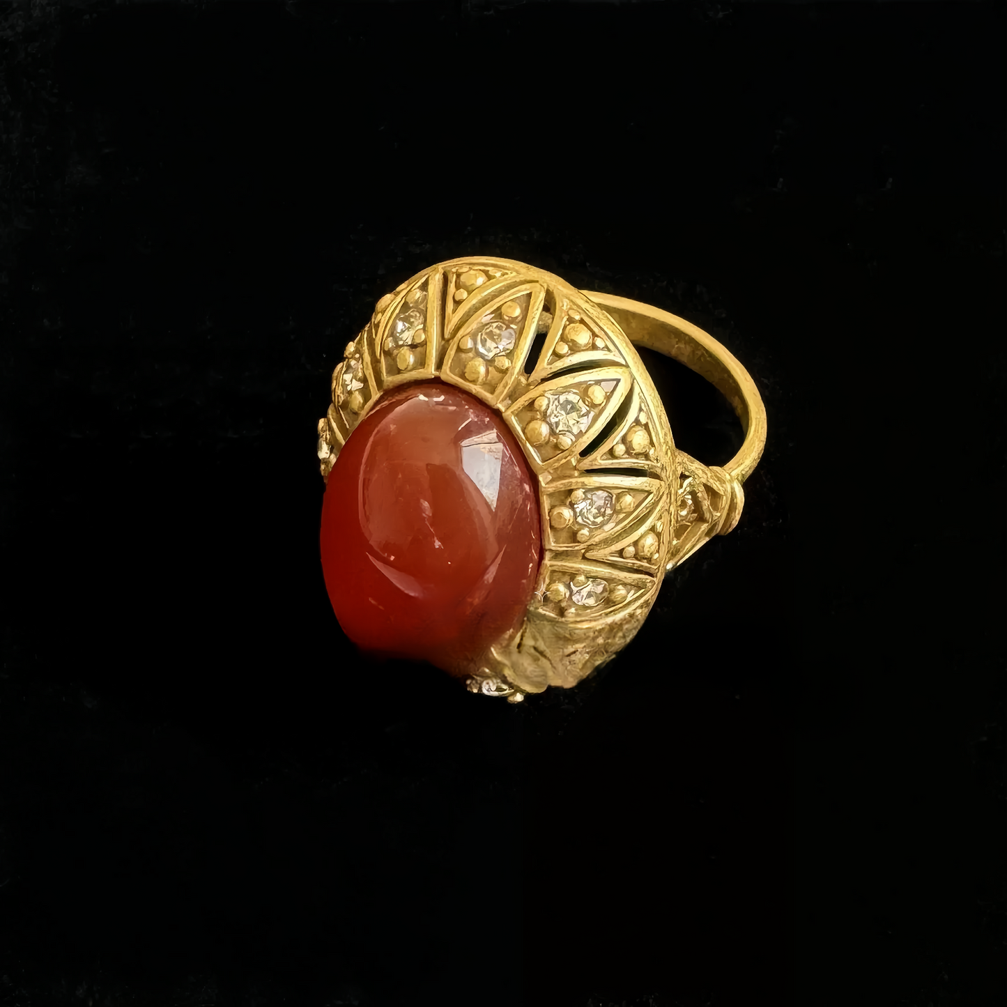 ➡️V  Ring 04